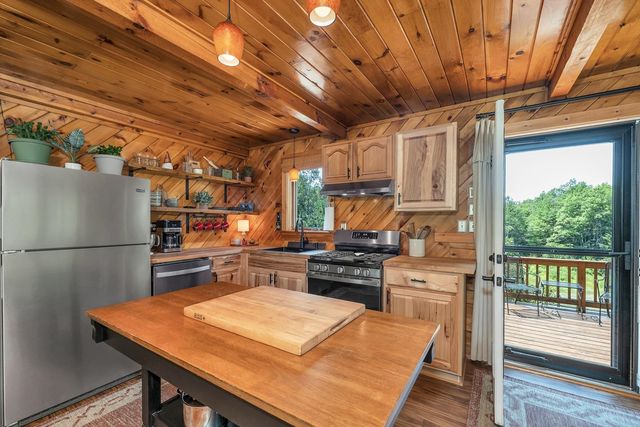 214 Middle Road, Tuftonboro, NH 03816