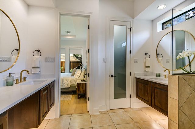 13 Prestonwood CIR, Austin, TX 78734