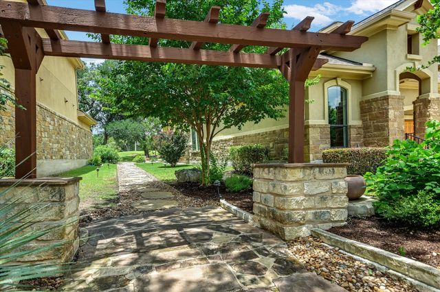 13 Prestonwood CIR, Austin, TX 78734