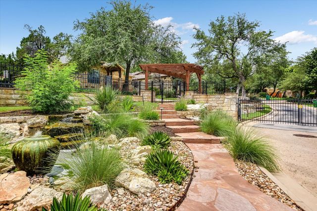 13 Prestonwood CIR, Austin, TX 78734