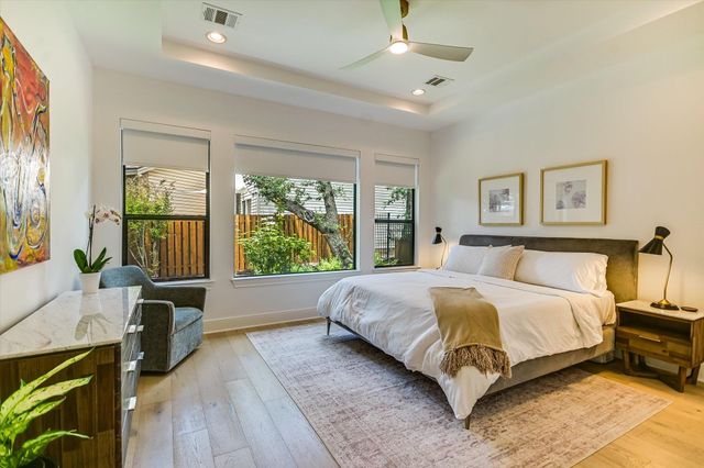 13 Prestonwood CIR, Austin, TX 78734