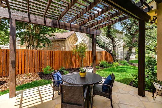 13 Prestonwood CIR, Austin, TX 78734