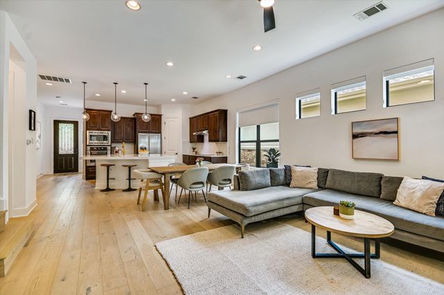 13 Prestonwood CIR, Austin, TX 78734