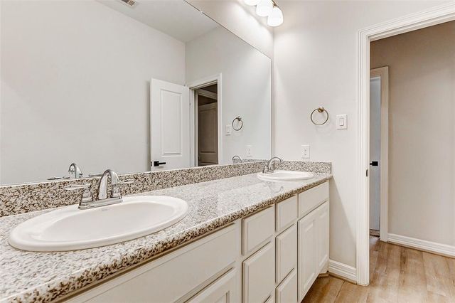 9830 Joyce Drive, Iowa Colony, TX 77583