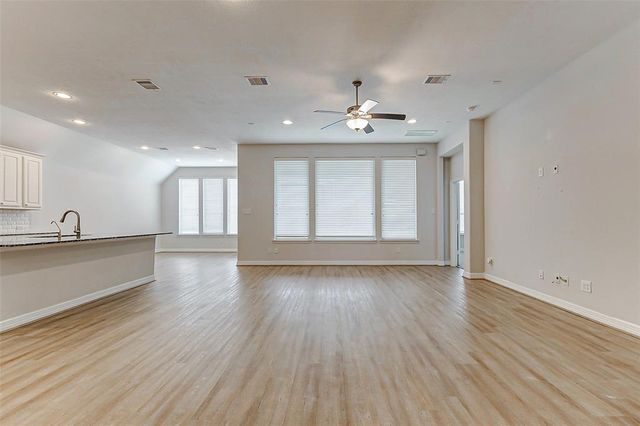 9830 Joyce Drive, Iowa Colony, TX 77583