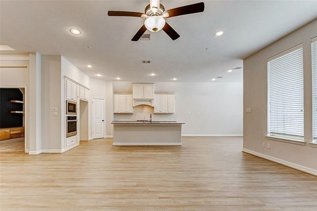 9830 Joyce Drive, Iowa Colony, TX 77583