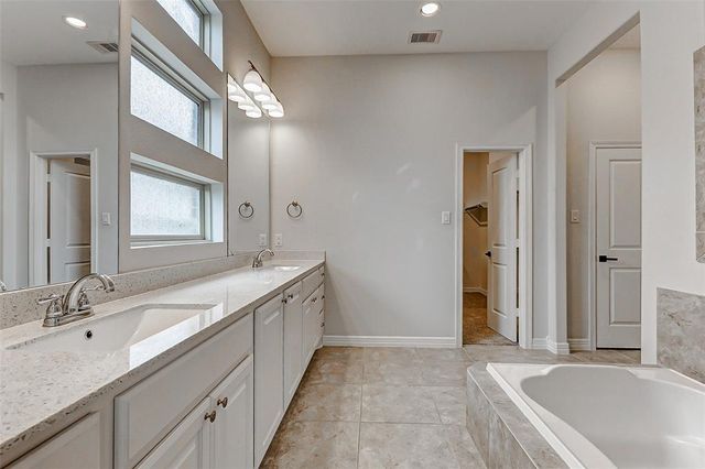9830 Joyce Drive, Iowa Colony, TX 77583