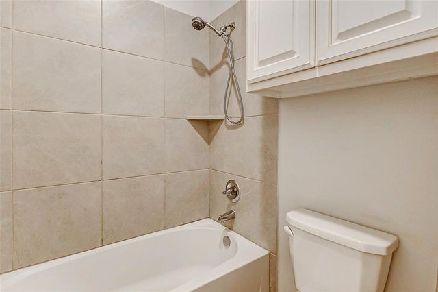 9830 Joyce Drive, Iowa Colony, TX 77583