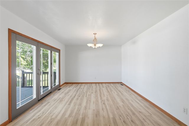 108 Pheasant Avenue, Atkins, IA 52206