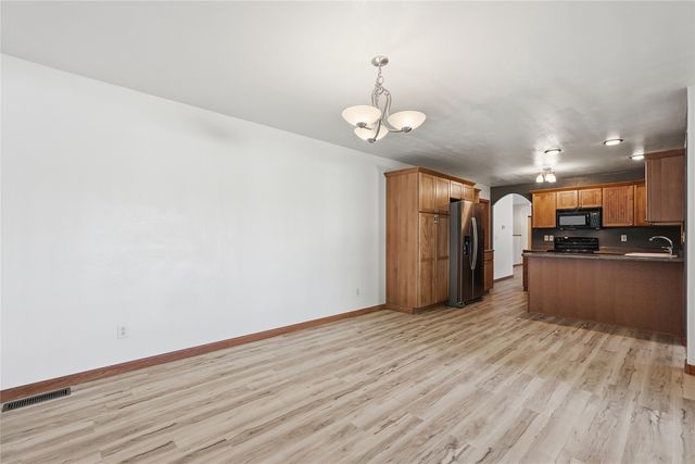 108 Pheasant Avenue, Atkins, IA 52206