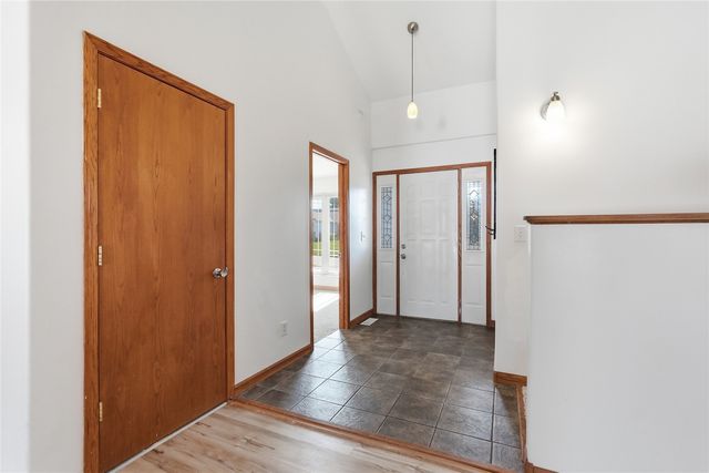 108 Pheasant Avenue, Atkins, IA 52206