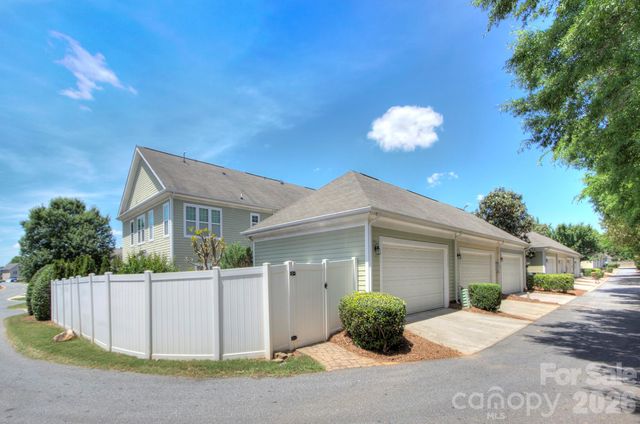 1023 White Point Drive, Huntersville, NC 28078