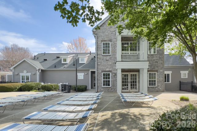 1023 White Point Drive, Huntersville, NC 28078