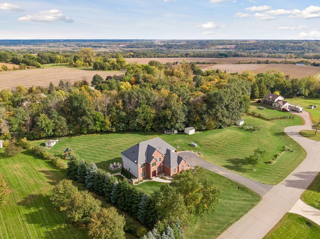 28245 Grandview Drive, Belle Plaine, MN 56011 — exterior