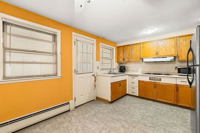 11 Pennybrook Rd, Lynn, MA 01905