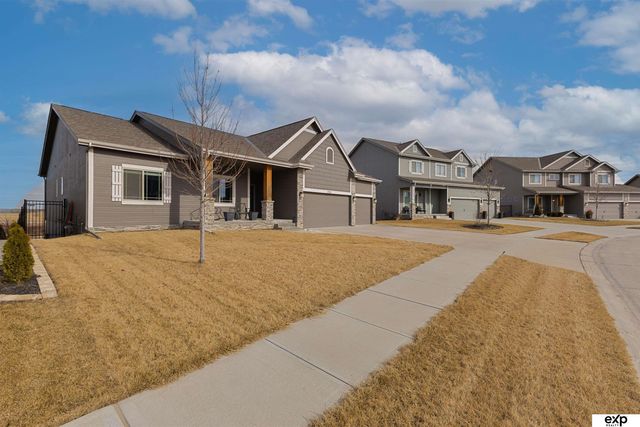 17610 Musket Street, Omaha, NE 68136