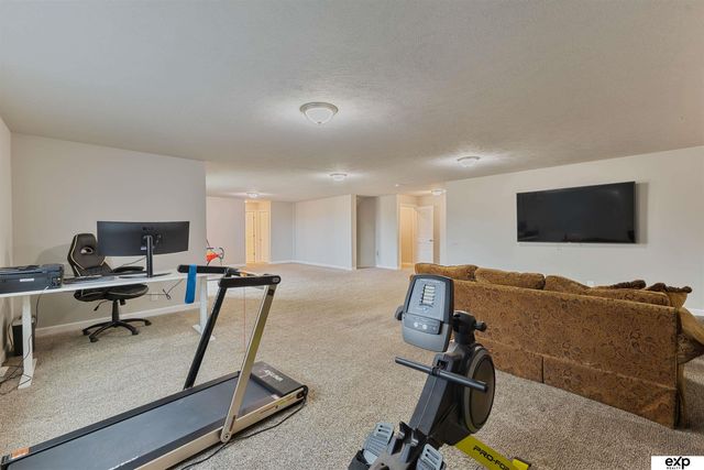 17610 Musket Street, Omaha, NE 68136