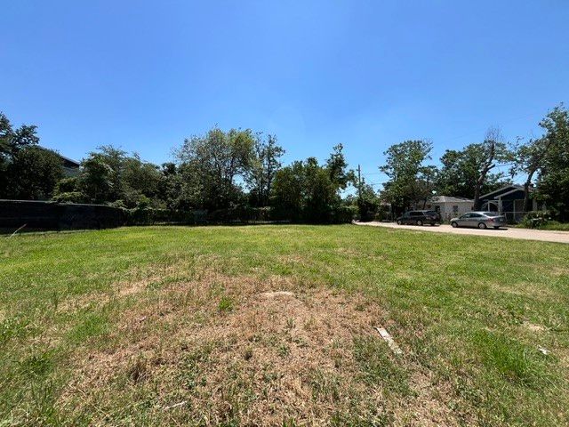 3138 Pastor Street, Dallas, TX 75212