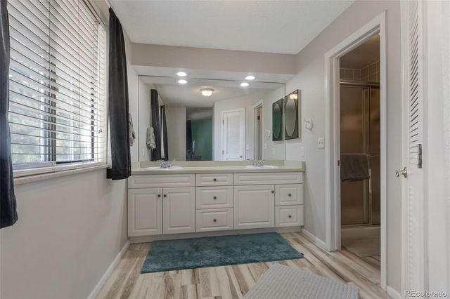 6556 S Yukon Way, Littleton, CO 80123