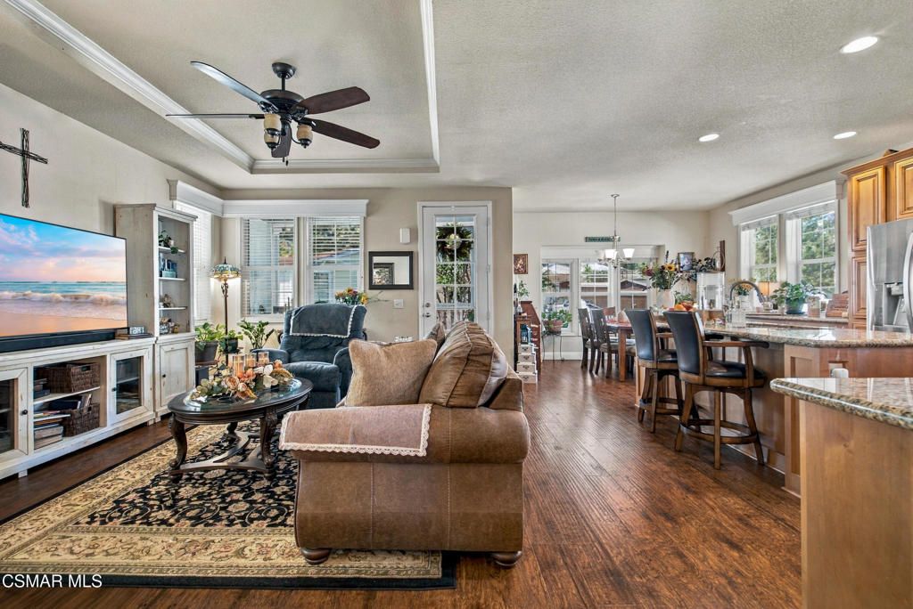 15455 Glenoaks Boulevard 414, Sylmar, CA 91342 — photo 3