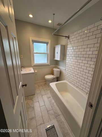 24 Waverly Place B, Red Bank, NJ 07701