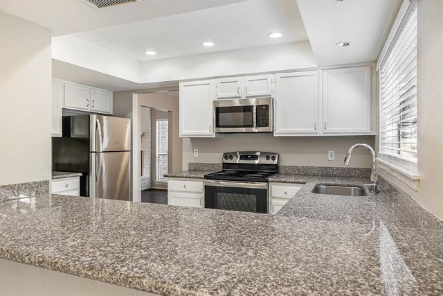11 Fiddleleaf Court, The Woodlands, TX 77381