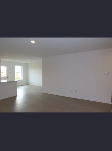 5122 Red Drum Drive, Baytown, TX 77521