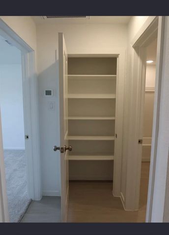 5122 Red Drum Drive, Baytown, TX 77521