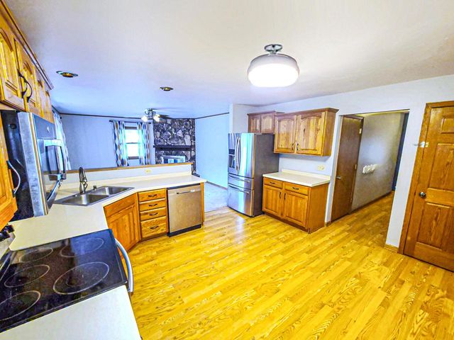 1231 School DRIVE, Waukesha, WI 53189