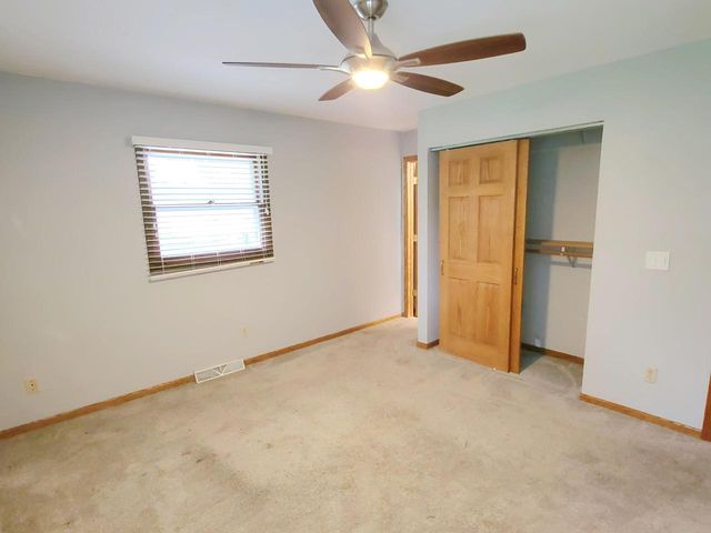 1231 School DRIVE, Waukesha, WI 53189