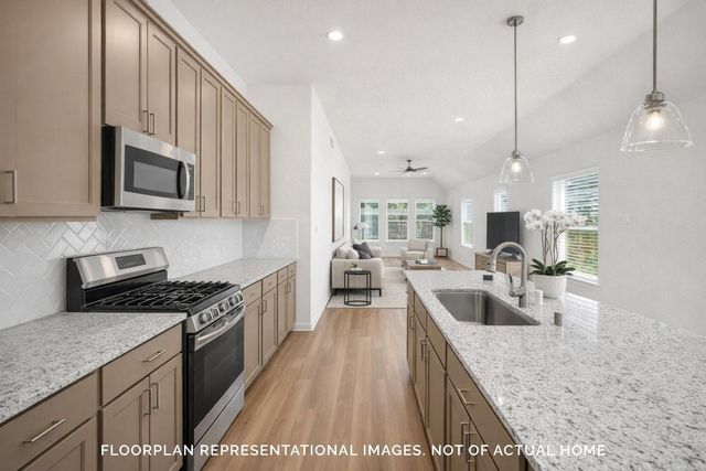 1073 Garnet Star Drive, La Marque, TX 77568