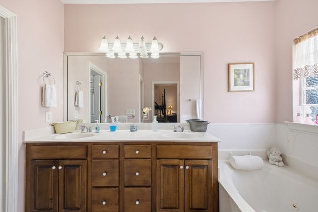 6505 Lampe Ct, Hermitage, TN 37076