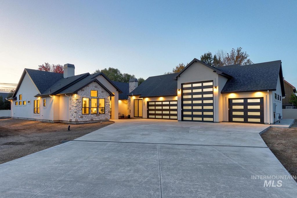 863 N Nolina, Eagle, ID 83616 photo 2