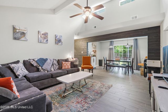 3905 Yosemite Drive, Ocean Springs, MS 39564