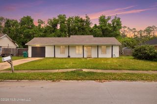 3905 Yosemite Drive, Ocean Springs, MS 39564