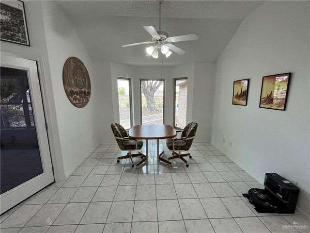 208 Diana Drive, Alamo, TX 78516