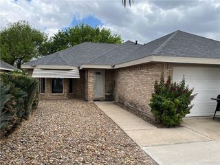 208 Diana Drive, Alamo, TX 78516