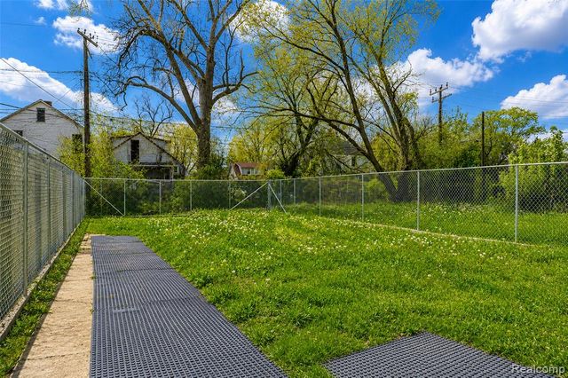 5063 Mcclellan Street, Detroit, MI 48213