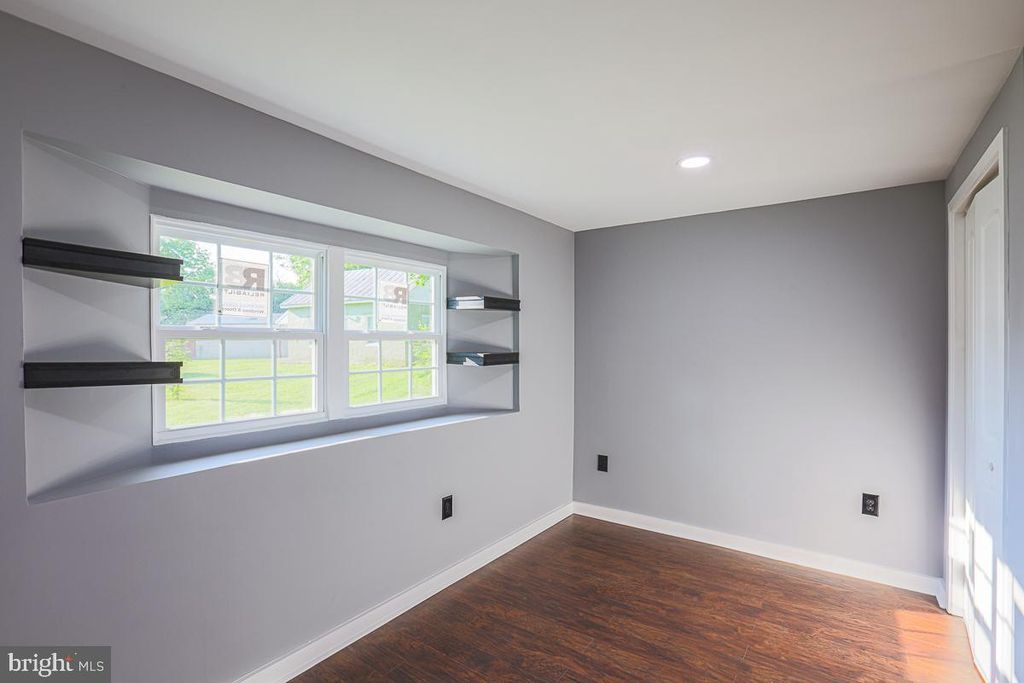 1973 Deer Park Rd Trlr 3, Finksburg, MD 21048