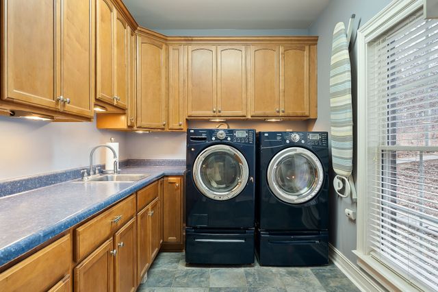 120 Dunrobin Ct, Sparta, TN 38583