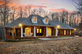 120 Dunrobin Ct, Sparta, TN 38583