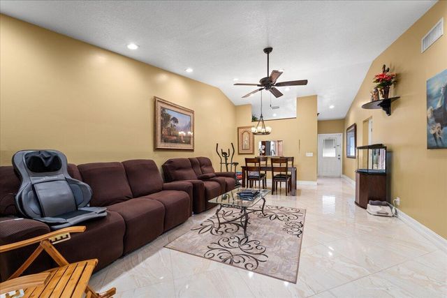 630 Sea Pine Way A, Greenacres, FL 33415