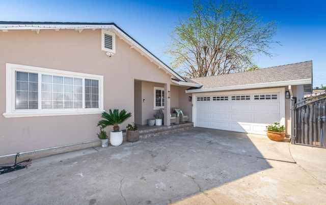 7320 Sahara Ct, Sacramento, CA 95828