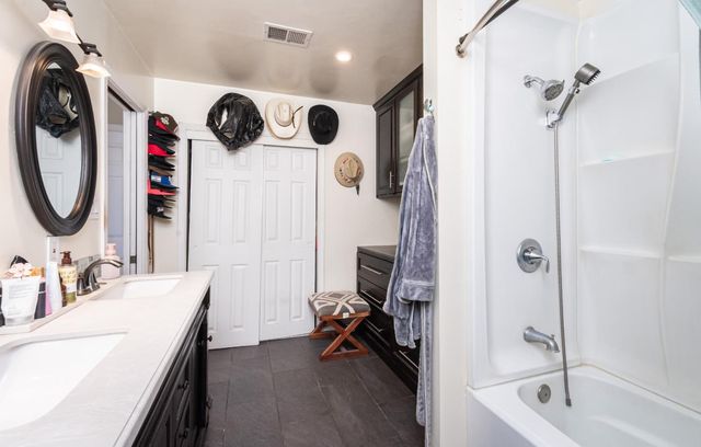 7320 Sahara Ct, Sacramento, CA 95828