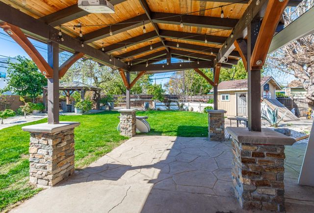 7320 Sahara Ct, Sacramento, CA 95828