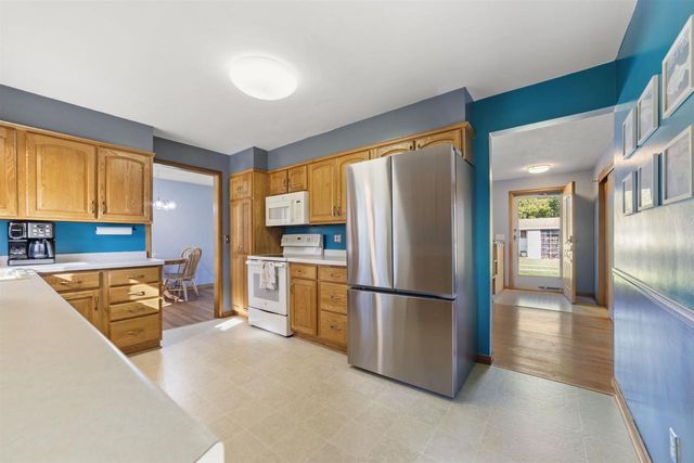 2222 Rutledge Avenue, Janesville, WI 53545