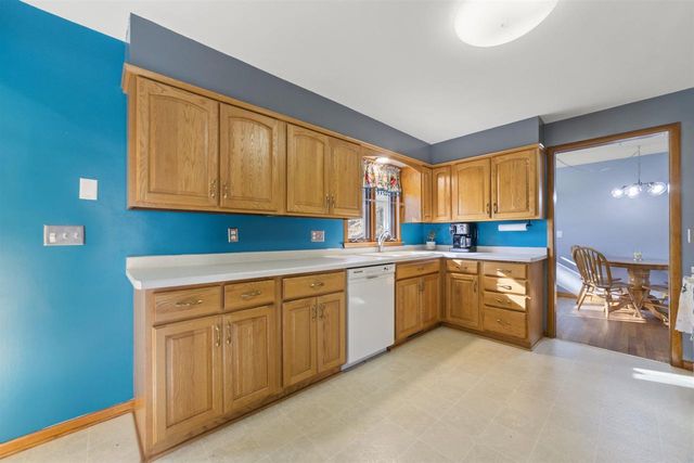 2222 Rutledge Avenue, Janesville, WI 53545