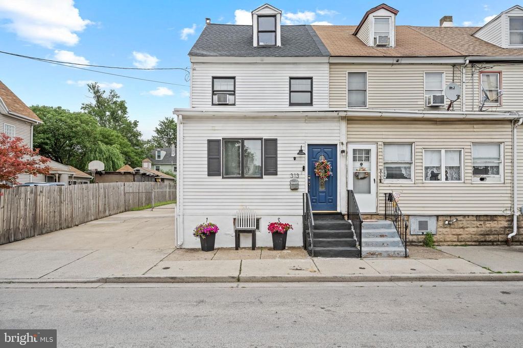 313 MORRIS ST, Gloucester City, NJ 08030