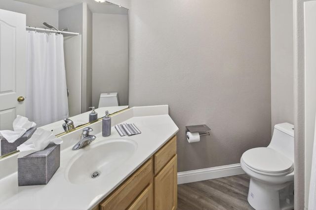 10228 Jenny Lynn Way, Elk Grove, CA 95757