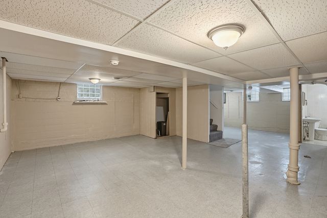 11056 S STATE LINE Road, Chicago, IL 60617